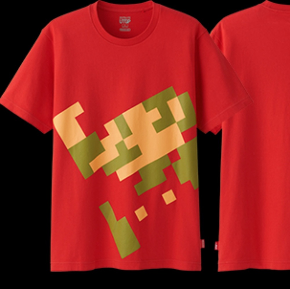 Uniqlo x Nintendo Mario 8-bit graphic T-Shirt